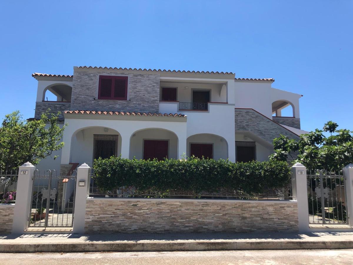 אורוסיי Appartamento In Villa Andreina מראה חיצוני תמונה